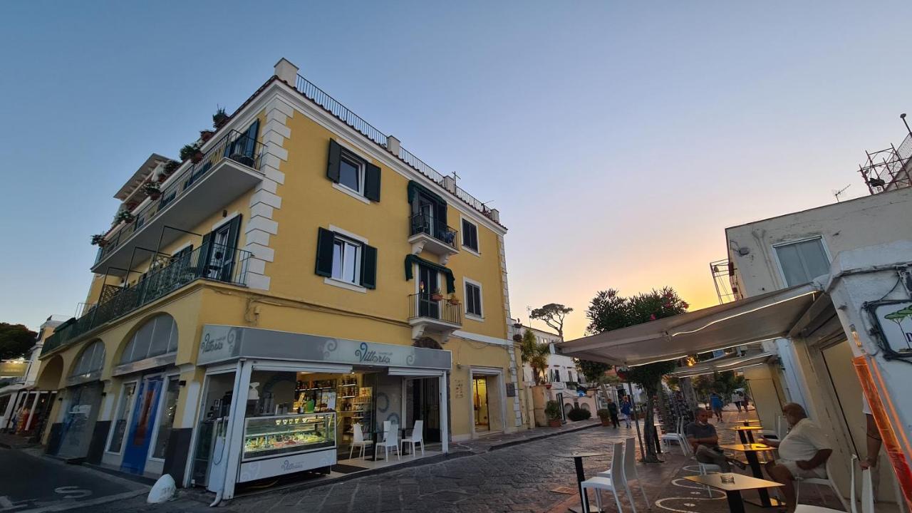 B&B La Piazzetta อีสเกีย ภายนอก รูปภาพ
