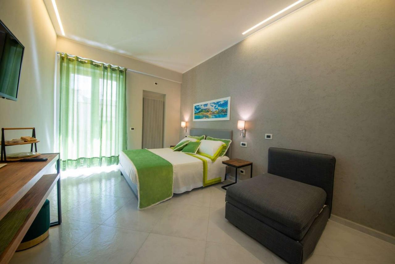 B&B La Piazzetta อีสเกีย ภายนอก รูปภาพ
